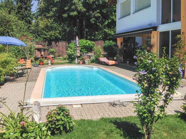 Mehrfamilienhaus zum Kauf provisionsfrei 890.000 € 7 Zimmer 224 m² 795 m² Grundstück Lörrach 79539