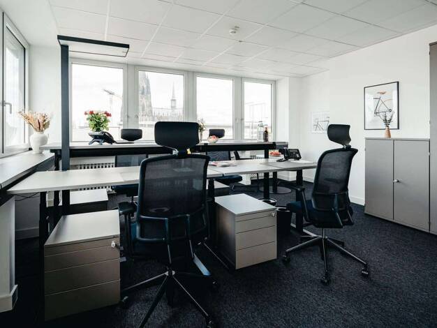 Bürofläche zur Miete provisionsfrei 33 m² Bürofläche teilbar ab 13 m² Brückenstraße 2 Altstadt-Nord Köln 50667