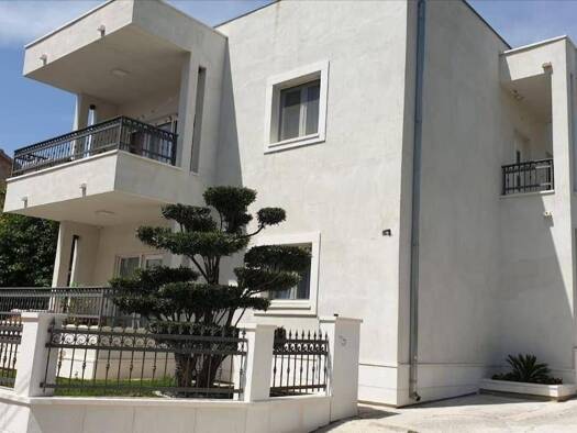 Einfamilienhaus zum Kauf - Erstbezug 850.000 € 5 Zimmer 180 m² Kaštel Kambelovac 21214