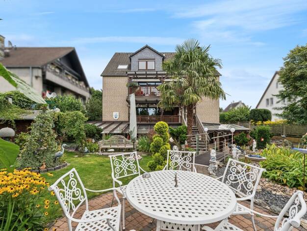 Mehrfamilienhaus zum Kauf 799.000 € 11 Zimmer 386 m² 794 m² Grundstück Neukirchen Grevenbroich 41516