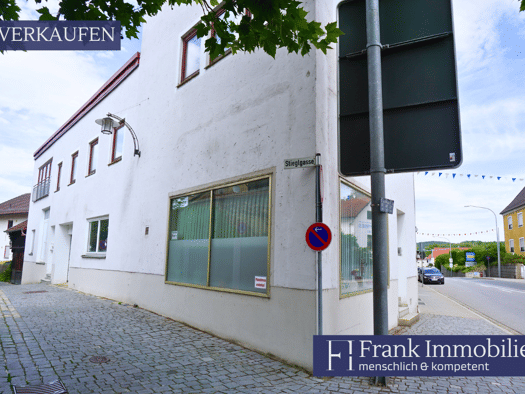 Reihenendhaus zum Kauf 199.000 € 8 Zimmer 265 m² 131 m² Grundstück Roding 93426