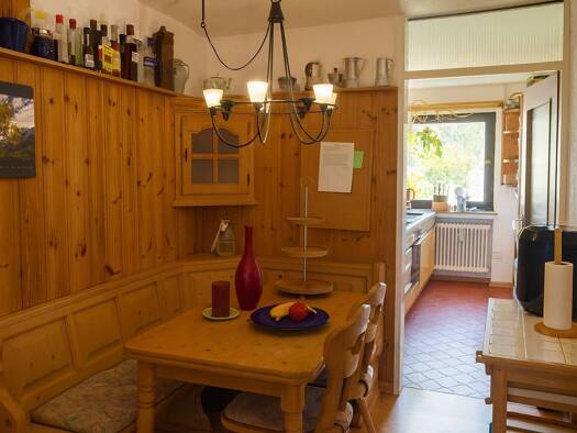 Wohnung zum Kauf 299.000 € 3 Zimmer 82,2 m² 2. Geschoss frei ab 01.04.2026 Wolfratshausen 82515