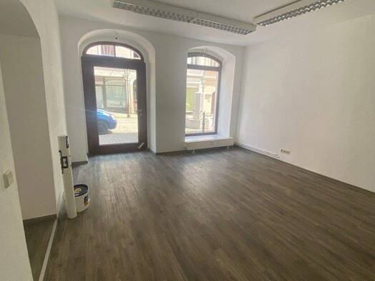 Laden zur Miete 290 € 2 Zimmer 62 m² Verkaufsfläche Löbau 02708