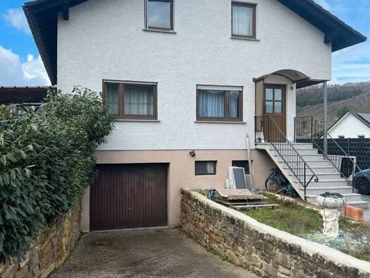 Einfamilienhaus zum Kauf provisionsfrei 339.000 € 7 Zimmer 220 m² 600 m² Grundstück Am Hüttenbach 11 Rehborn 55592