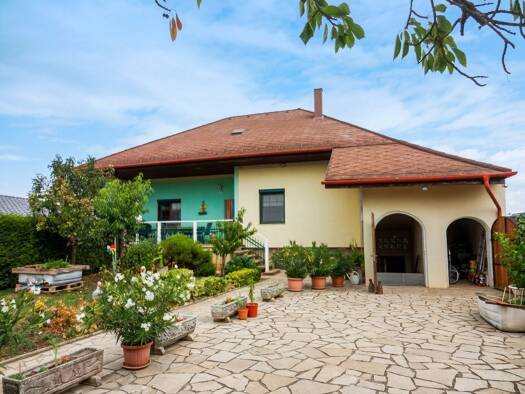 Einfamilienhaus zum Kauf 590.000 € 4 Zimmer 170 m² 984 m² Grundstück Breitenbrunn am Neusiedler See 7091