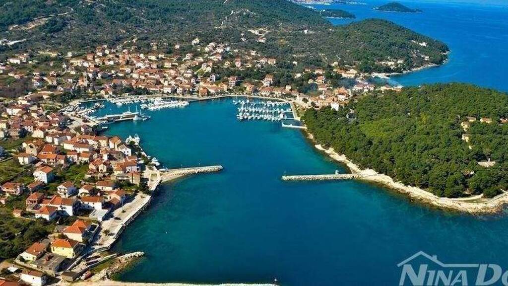 Land-/Forstwirtschaft zum Kauf 101.700 € Kukljica