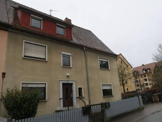 Mehrfamilienhaus zum Kauf 550.000 € 8,5 Zimmer 205 m² 462 m² Grundstück frei ab sofort Kreuzwegstraße 25 Schwabach 91126