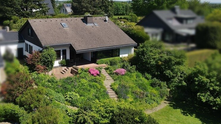 Einfamilienhaus zum Kauf 695.000 € 7 Zimmer 210 m²<br/>Wohnfläche 1.424 m²<br/>Grundstück Emmelndorf Seevetal 21218