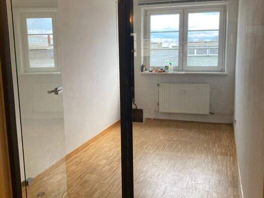 Bürofläche zur Miete provisionsfrei 449 € 14 m² Bürofläche Holstenkamp Bahrenfeld Hamburg 22525