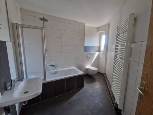 Wohnung zur Miete 795 € 5 Zimmer 120 m² 2. Geschoss frei ab sofort Bahnhofstraße 29 Schönebeck Schönebeck (Elbe) 39218