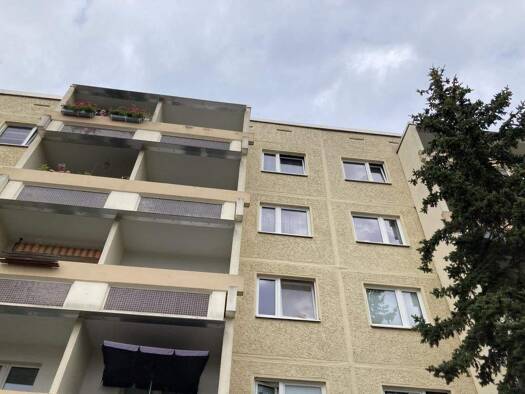Wohnung zur Miete 305 € 2 Zimmer 50 m² 4. Geschoss Alte Heerstraße 236 Silberhöhe Halle (Saale) 06132