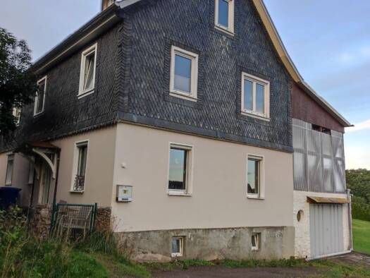 Einfamilienhaus zum Kauf provisionsfrei 239.000 € 7 Zimmer 120 m² 742 m² Grundstück Heidenstein 28 Struth-Helmershof Floh-Seligenthal 98593