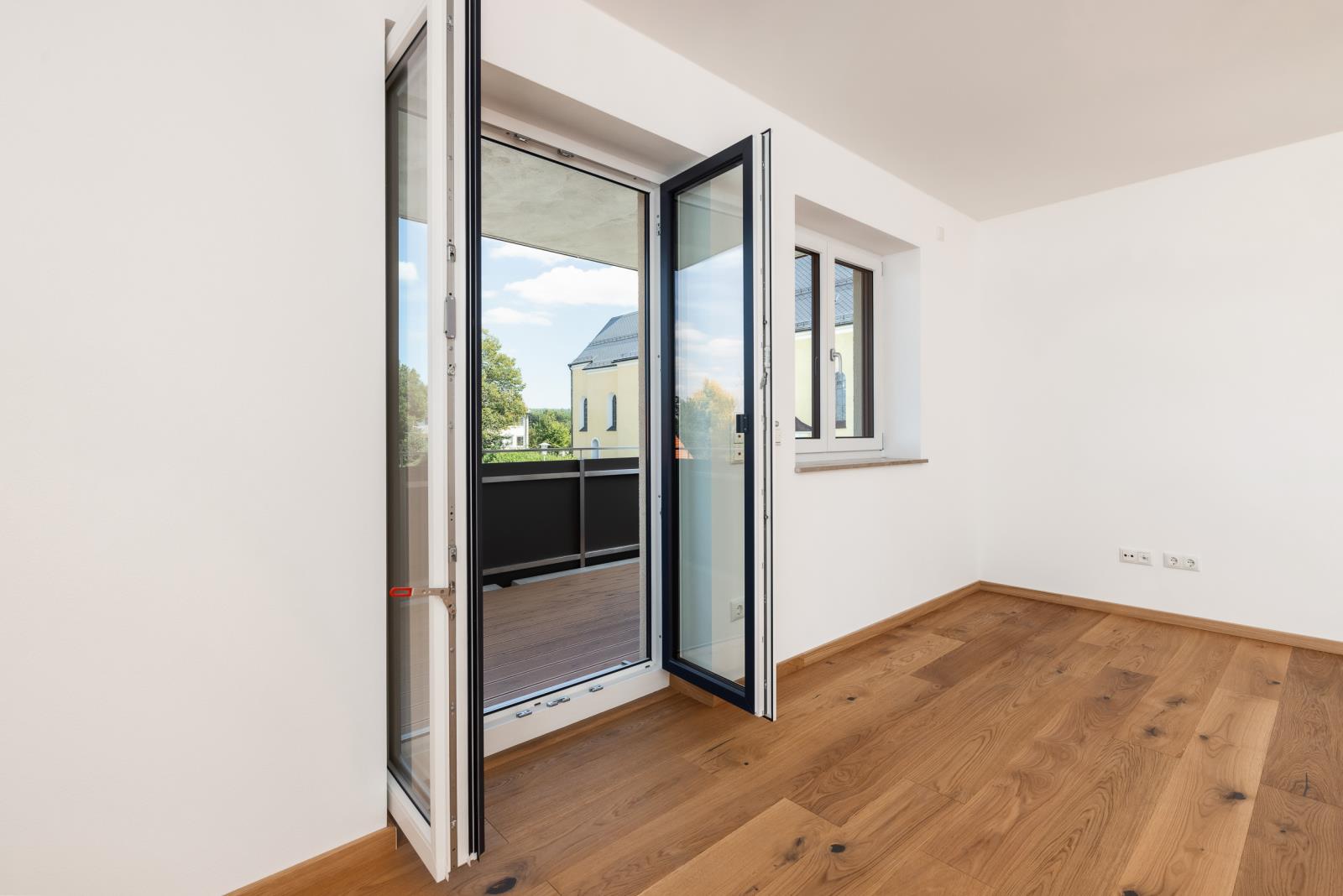 Wohnung zum Kauf provisionsfrei 255.680 € 3 Zimmer 79,3 m²<br/>Wohnfläche 1.<br/>Geschoss ab sofort<br/>Verfügbarkeit Alte Schulstraße 19 Plößberg Plößberg 95703