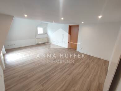 Wohnung zur Miete 355 € 2 Zimmer 61 m² Dachgeschoss, 4. Geschoss frei ab 01.07.2025 Wiesestraße 71 Debschwitz Gera 07548