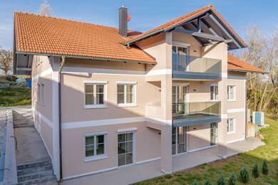 Wohnung zum Kauf 399.000 € 4 Zimmer 113,3 m² Dachgeschoss Eberhardsberg Büchlberg / Saderreut 94124