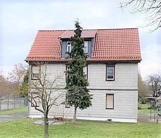 Mehrfamilienhaus zum Kauf 190.000 € 13 Zimmer 314 m²<br/>Wohnfläche 1.250 m²<br/>Grundstück ab sofort<br/>Verfügbarkeit Heldrungen Heldrungen 06577