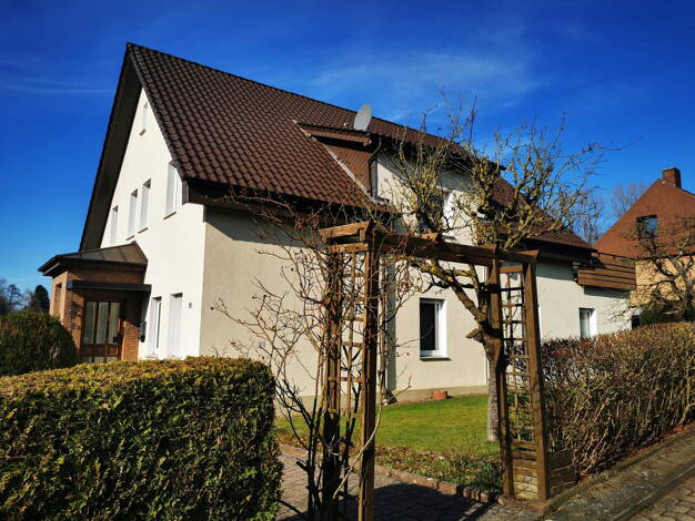 Mehrfamilienhaus zum Kauf provisionsfrei 401.500 € 11 Zimmer 244 m² 900 m² Grundstück Innenstadt Herford 32049