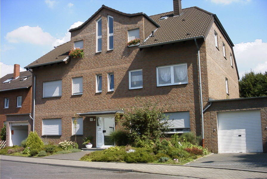 Wohnung zum Kauf 225.000 € 3 Zimmer 75 m²<br/>Wohnfläche 1.<br/>Geschoss ab sofort<br/>Verfügbarkeit Rheinfelder Str. 7 Rheinfeld Dormagen 41539