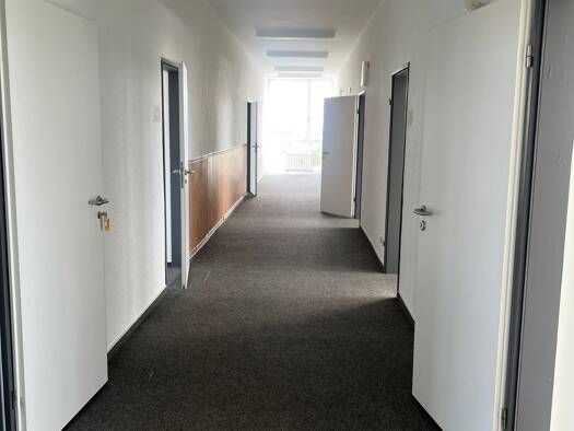 Büro zur Miete provisionsfrei 5 € 6 Zimmer 262 m² Bürofläche teilbar von 20 m² bis 60 m² Arneburger Straße 37 J Tangermünde Tangermünde 39590