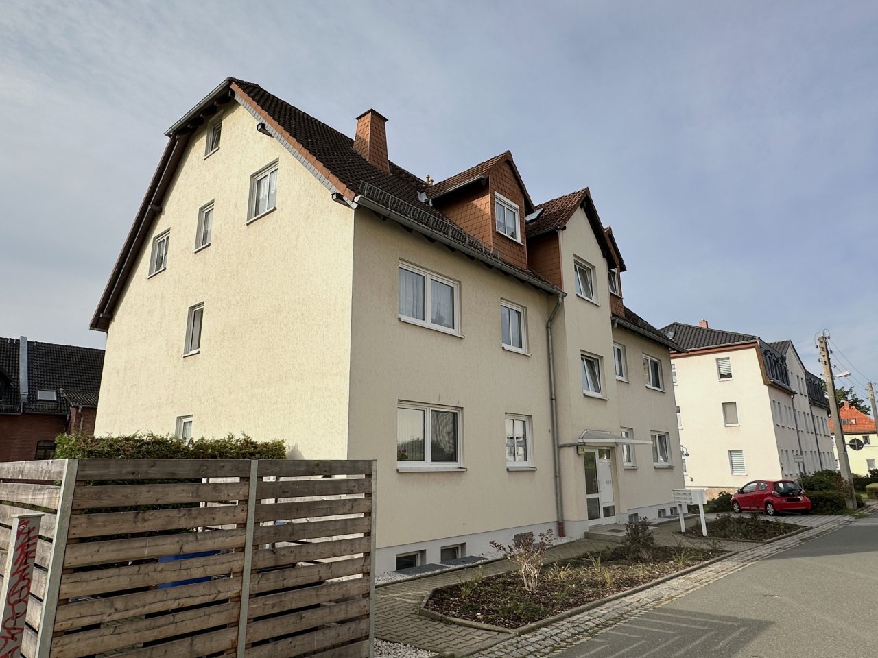 Maisonette zum Kauf 96.000 € 4 Zimmer 89,8 m²<br/>Wohnfläche 3.<br/>Geschoss Bockwaer Straße 3a Wilkau-Haßlau Wilkau-Haßlau 08112