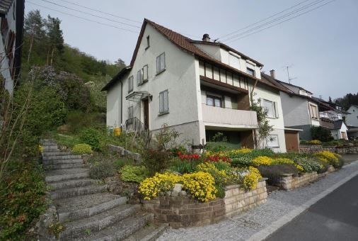 Mehrfamilienhaus zum Kauf 270.000 € 8 Zimmer 215,3 m²<br/>Wohnfläche 554 m²<br/>Grundstück Fridingen an der Donau 78567