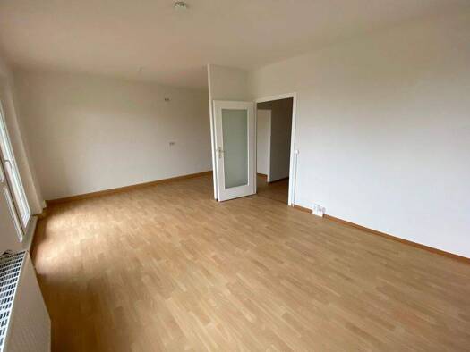 Wohnung zur Miete 284 € 3 Zimmer 54,5 m² 6. Geschoss frei ab 01.12.2025 Am Himmelreich 52 Suhl 98527