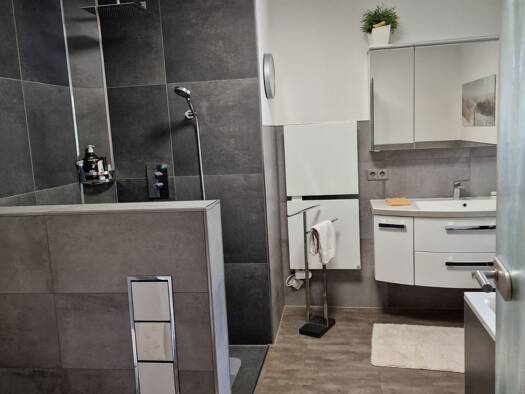 Mehrfamilienhaus zum Kauf 607.000 € 7 Zimmer 323 m² 860 m² Grundstück Jößnitz Plauen 08547