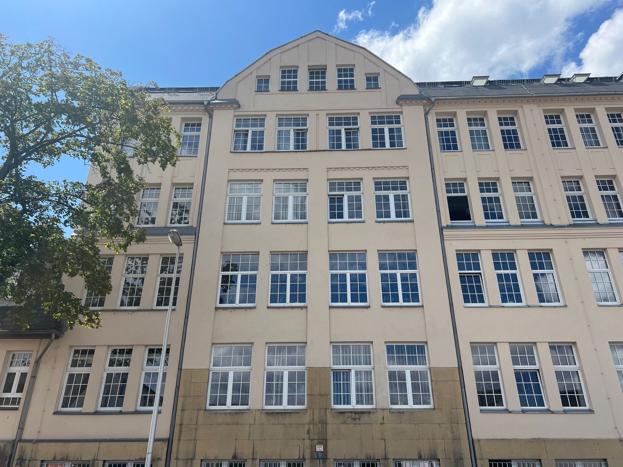 Bürofläche zur Miete provisionsfrei 2.366 € 364 m²<br/>Bürofläche Schülerstr. 40 Südbahnhof / Reichsstraße Gera 07545