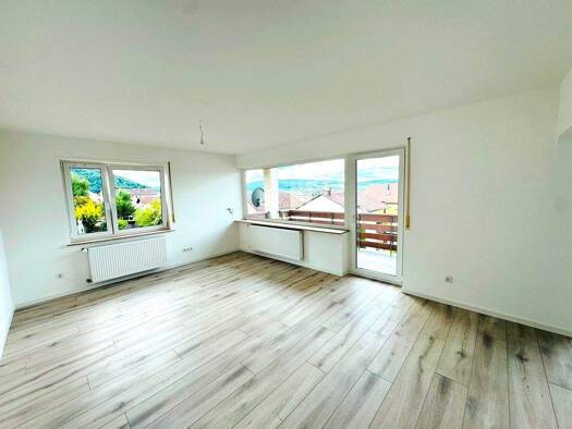 Wohnung zur Miete 1.200 € 4,5 Zimmer 112,2 m² 1. Geschoss frei ab 01.03.2026 Erlenbach 63906