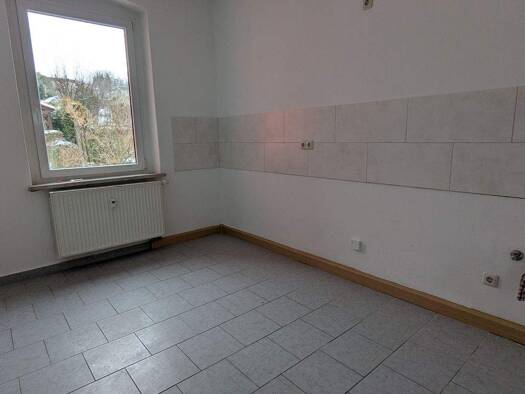 Wohnung zur Miete 250 € 2 Zimmer 47 m² Greiz 07973
