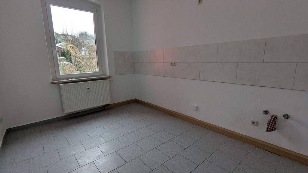 Wohnung zur Miete 250 € 2 Zimmer 47 m² Greiz 07973