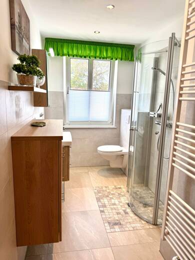 Wohnung zum Kauf 75.000 € 3 Zimmer 72,2 m² EG frei ab sofort Friedrich-von-Schiller-Straße 11 Bad Lausick Bad Lausick 04651