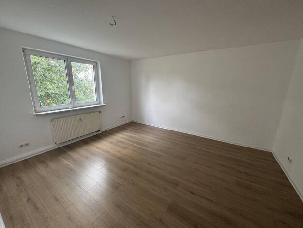 Wohnung zur Miete 340 € 2 Zimmer 50 m² 1. Geschoss frei ab 01.01.2027 Straße des Aufbaus 4 Thräna Borna 04552