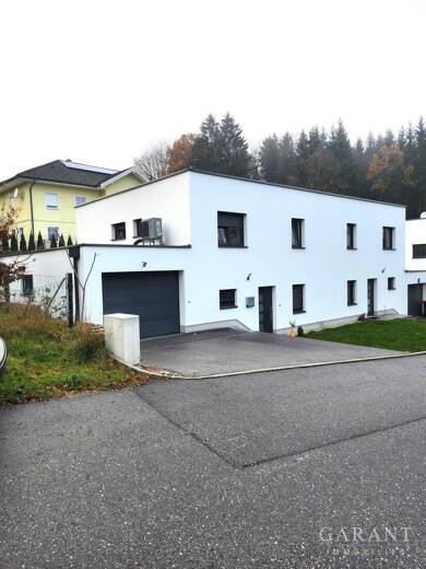 Doppelhaushälfte zur Miete 1.300 € 5 Zimmer 120 m² 300 m² Grundstück frei ab 01.08.2025 Esternberg 4092