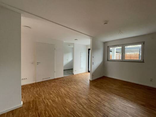 Wohnung zur Miete nur mit Wohnberechtigungsschein 529 € 2 Zimmer 54 m² EG frei ab 04.05.2026 Nürnberger Str. 163 Erlangen-Süd Erlangen 91052