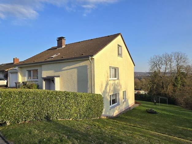 Einfamilienhaus zum Kauf 299.000 € 6 Zimmer 150 m² 939 m² Grundstück Fröndenberg Fröndenberg/Ruhr 58730
