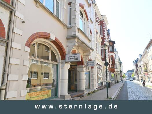 Haus zum Kauf 379.000 € 17 Zimmer 345 m² 280 m² Grundstück Innenstadt Neumünster 24534