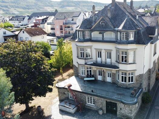Villa zum Kauf 1.200.000 € 12 Zimmer 450 m² 1.873 m² Grundstück Trittenheim 54349