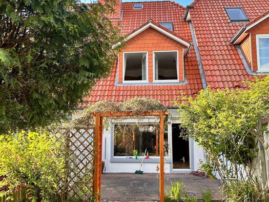 Reihenhaus zur Miete 1.530 € 5 Zimmer 100 m² 330 m² Grundstück frei ab 01.08.2026 St. Jürgen Lübeck 23560