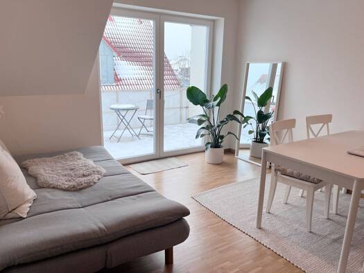 Wohnung zur Miete 660 € 2 Zimmer 53 m² Geschoss 1/2 frei ab sofort Rothenburg Rothenburg ob der Tauber 91541