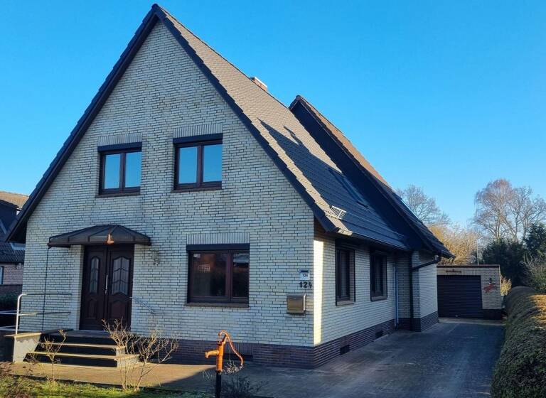 Einfamilienhaus zum Kauf provisionsfrei 519.000 € 7 Zimmer 185 m²<br/>Wohnfläche 797 m²<br/>Grundstück Quickborn 25451