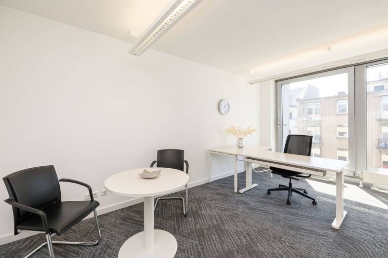 Bürofläche zur Miete provisionsfrei 50 m² Bürofläche teilbar von 8 m² bis 50 m² Ludwig-Erhard-Platz 1 Wiesdorf Leverkusen 51373