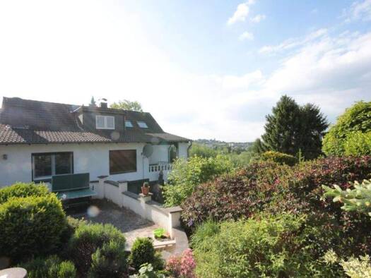 Haus zur Miete 2.100 € 4 Zimmer 170 m² 700 m² Grundstück Hattingen 45529