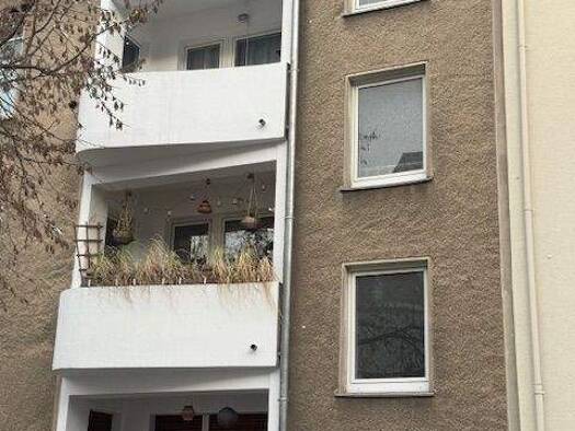 Wohnung zur Miete 640 € 3 Zimmer 71 m² 3. Geschoss frei ab sofort Krawehlstr. 36 Rüttenscheid Essen 45130