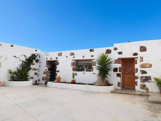 Villa zum Kauf 565.000 € 4 Zimmer 250 m² 500 m² Grundstück Yaiza 35570