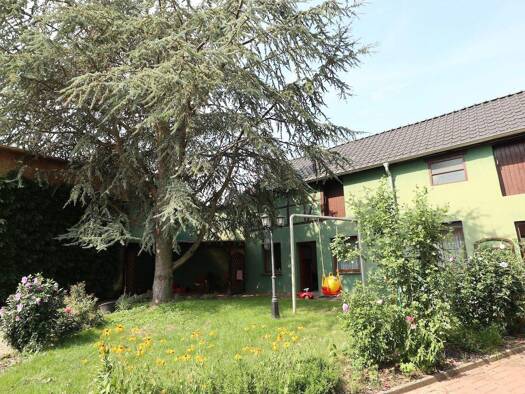 Einfamilienhaus zum Kauf 205.500 € 8 Zimmer 269 m² 1.418 m² Grundstück frei ab sofort Rottorf Königslutter am Elm 38154