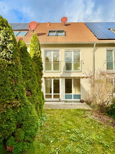 Reihenmittelhaus zur Miete 1.450 € 5 Zimmer 130 m² 135 m² Grundstück frei ab 01.12.2024 Unterfarrnbach 102 Fürth 90766