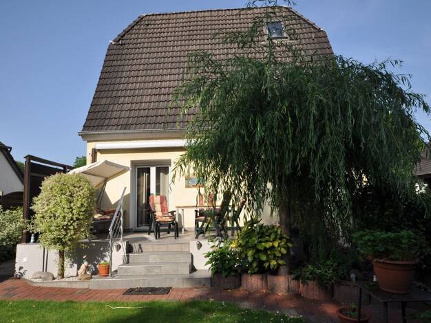Doppelhaushälfte zum Kauf 369.000 € 4 Zimmer 116 m² 335 m² Grundstück Kray Essen 45309