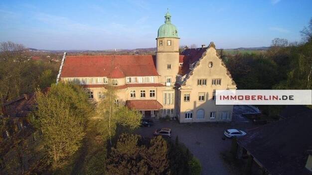 Mehrfamilienhaus zum Kauf als Kapitalanlage geeignet 950.000 € 75 Zimmer 2.750 m² 43.820 m² Grundstück Helmsdorf Stolpen 01833