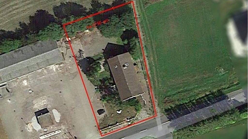 Mehrfamilienhaus zum Kauf 295.000 € 10 Zimmer 260 m² 1.750 m² Grundstück Plaggenburg Aurich 26607